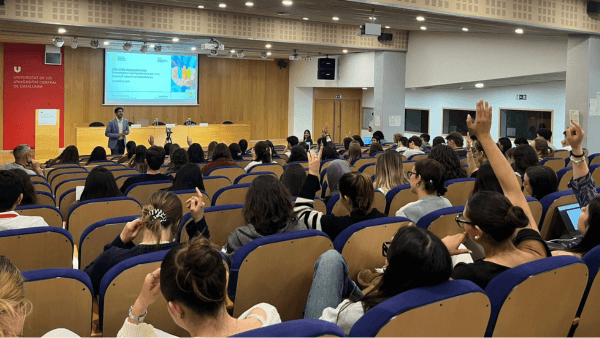 Xerrada De FeliciCat A La Jornada De Biociències De La UVIC-UCC.